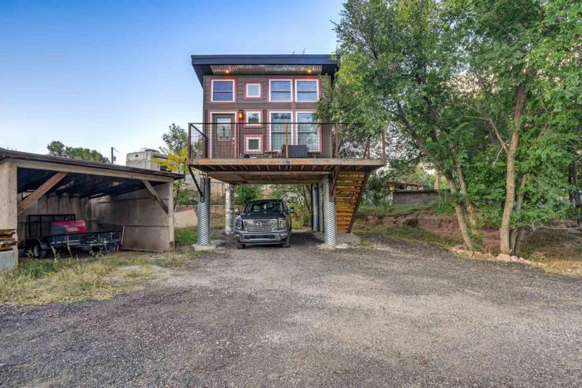 Red Rock Treehouse Unique In Old Colorado City Colorado Springs Exterior photo